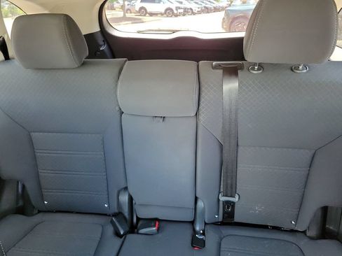 Used 2018 Kia Sorento L FWD image 16