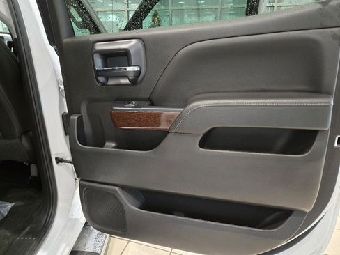 Used 2018 GMC Sierra 1500 SLT image 19