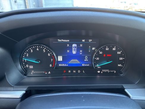 Certified 2022 Ford Explorer XLT w/ Equipment Group 202A AWD/4WD image 21
