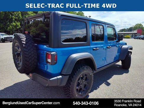 Used 2023 Jeep Wrangler Unlimited w/ Cold Weather Group AWD/4WD image 4