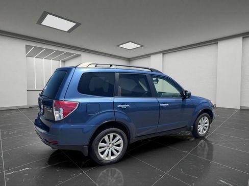 Used 2011 Subaru Forester 2.5X Premium AWD/4WD image 6