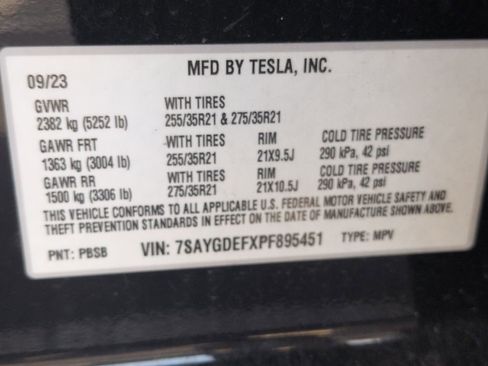 Used 2023 Tesla Model Y Performance image 2