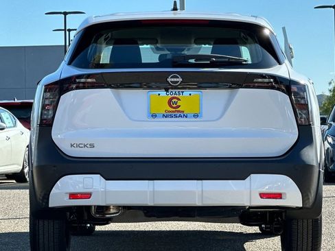 New 2026 Nissan Kicks S image 6