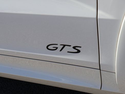 Used 2022 Porsche Cayenne GTS image 16