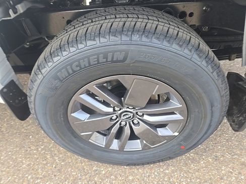 New 2026 Nissan Frontier SV image 34