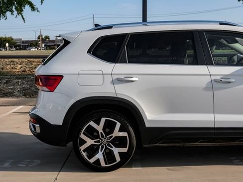 Used 2022 Volkswagen Taos SEL AWD/4WD image 8