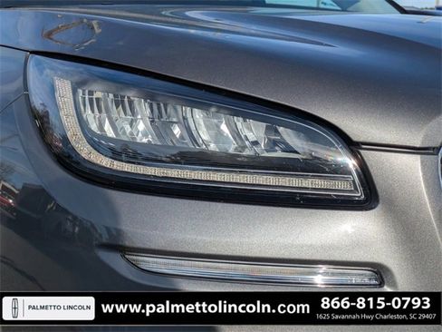 Certified 2022 Lincoln Corsair FWD w/ Premium Package image 10