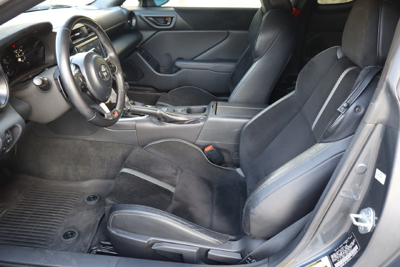 Used 2022 Toyota GR86 Premium w/ ALL Weather Mat Package (TMS) RWD image 14