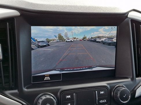 Certified 2023 GMC Terrain SLE w/ Driver Convenience Package AWD/4WD image 18