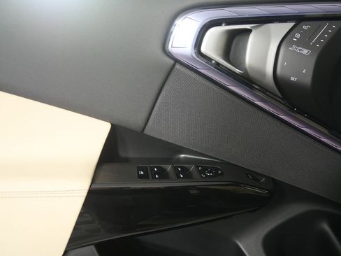 Used 2026 BMW X3 xDrive30 w/ Premium Package image 9