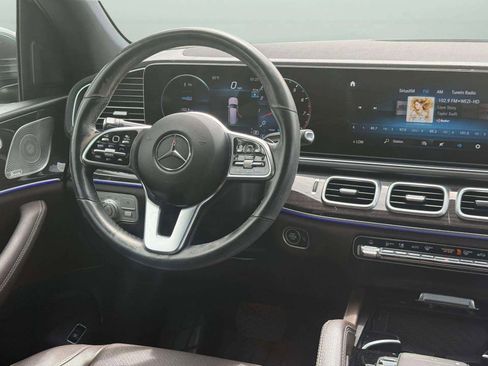 Used 2023 Mercedes-Benz GLS 450 4MATIC image 23