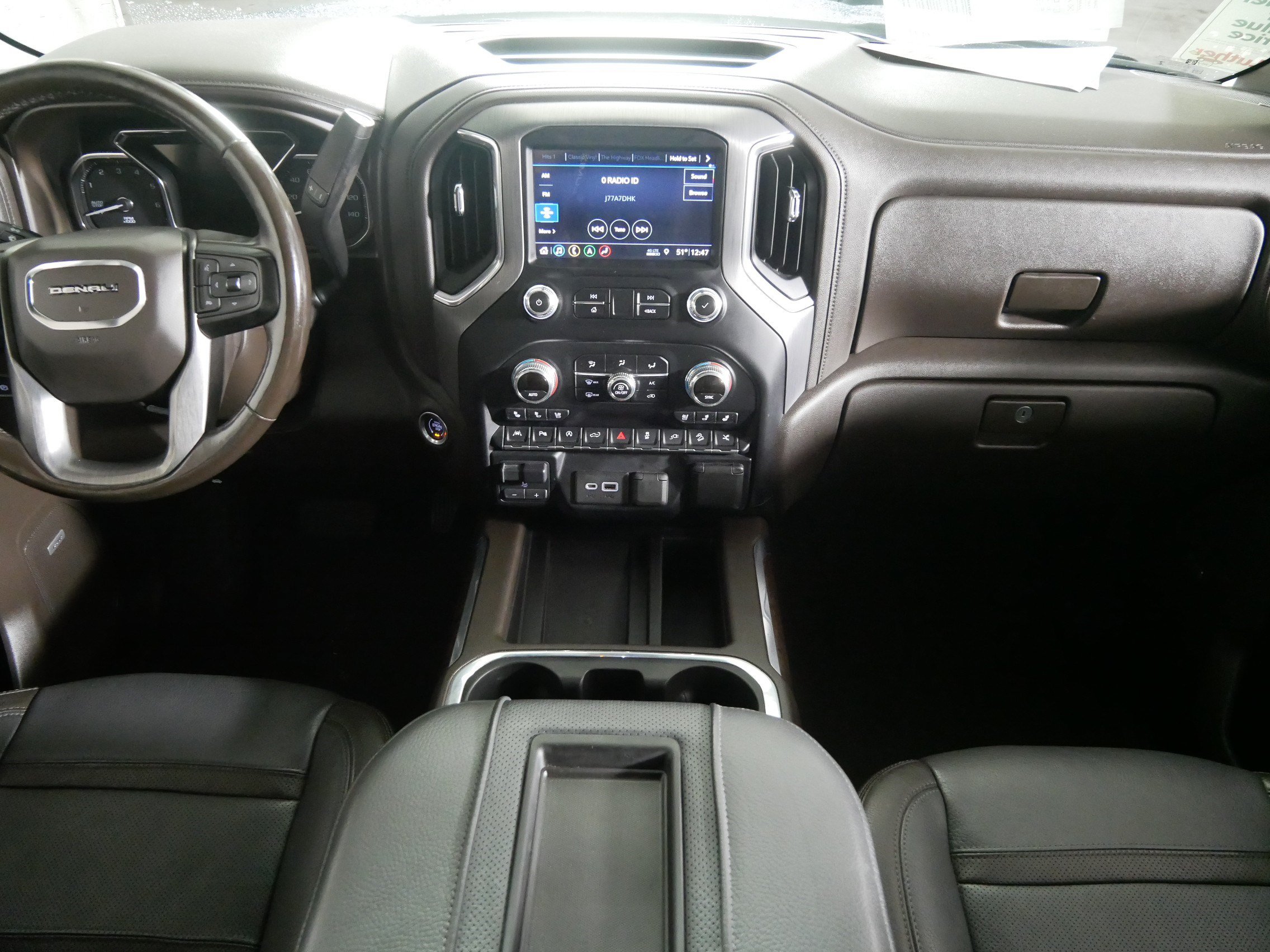 Used 2019 GMC Sierra 1500 Denali w/ Denali Ultimate Package AWD/4WD image 10