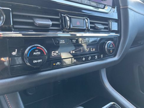 Used 2023 Nissan Pathfinder Rock Creek AWD/4WD image 17