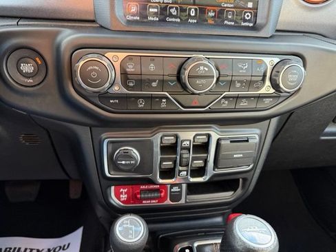 Used 2020 Jeep Gladiator Mojave AWD/4WD image 22