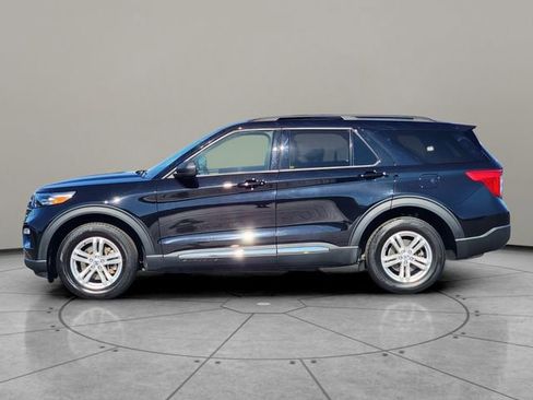 Certified 2023 Ford Explorer XLT w/ Equipment Group 202A AWD/4WD image 9