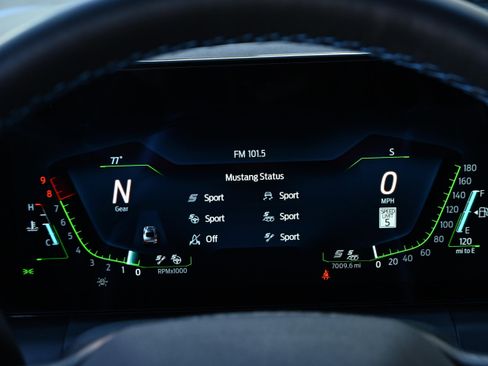 Used 2025 Ford Mustang Dark Horse image 14