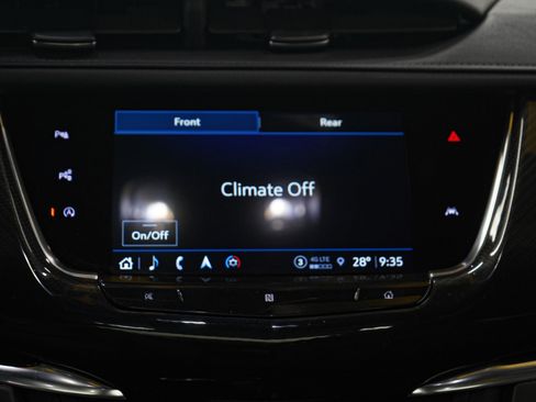 Used 2021 Cadillac XT6 Sport image 21