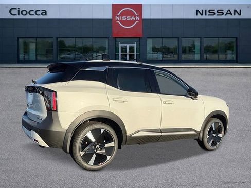 New 2026 Nissan Kicks SR w/ Cold Weather Package image 5