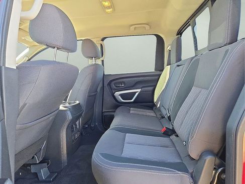 Used 2024 Nissan Titan SV w/ SV Convenience Package image 16