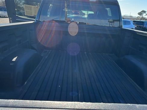 Used 2022 Chevrolet Silverado 1500 LT w/ Z71 Off-Road Package image 10