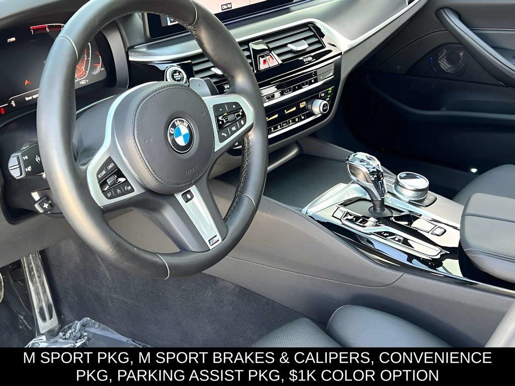 Used 2021 BMW 530i xDrive w/ M Sport Package AWD/4WD image 5