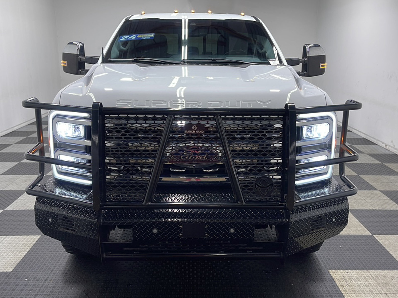 Used 2024 Ford F250 Lariat w/ Lariat Ultimate Package AWD/4WD image 25