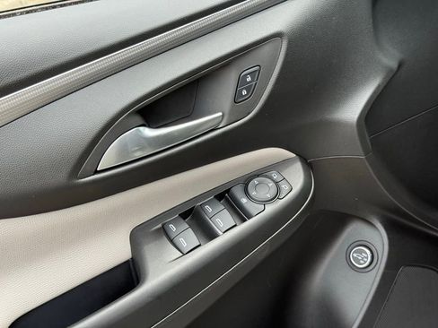 New 2026 Buick Envista Avenir FWD image 18