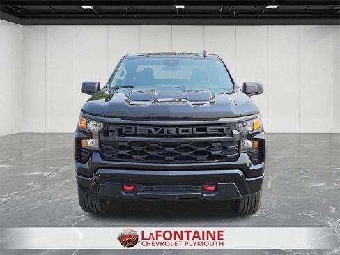 Used 2023 Chevrolet Silverado 1500 Custom Trail Boss w/ LPO, Dark Essentials Package image 3