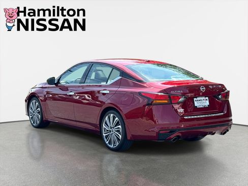 Used 2023 Nissan Altima 2.5 SL FWD image 4