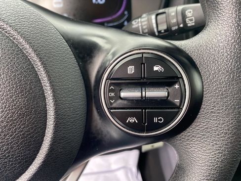 Certified 2023 Kia Soul LX w/ LX Technology Package FWD image 15