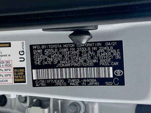 Used 2021 Toyota Prius Prime XLE image 32