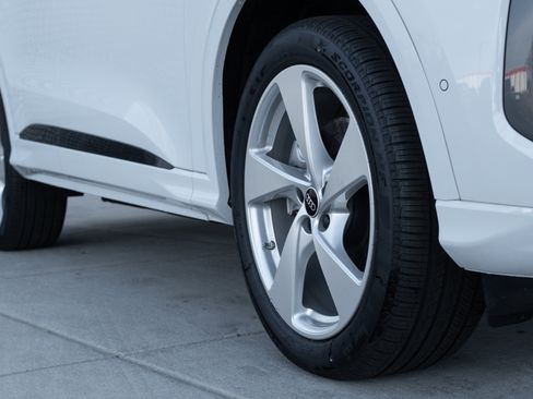 New 2025 Audi Q5 Premium Plus image 29