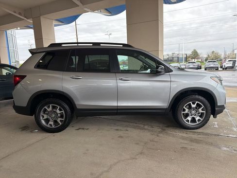 Used 2023 Honda Passport TrailSport image 6