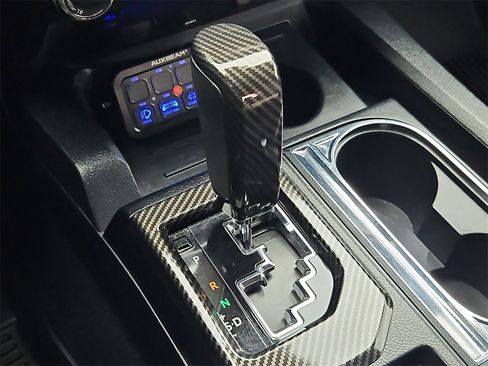 Used 2018 Toyota Tundra Limited w/ Limited Premium Package image 27