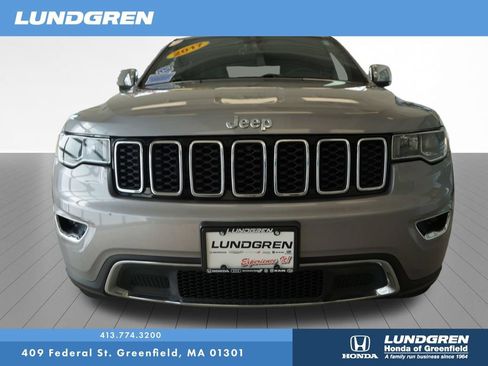 Used 2017 Jeep Grand Cherokee Limited AWD/4WD image 2