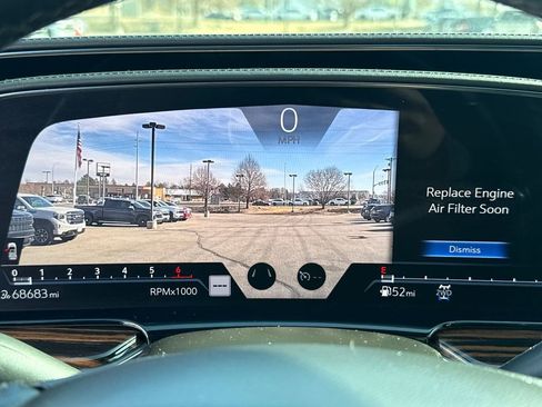 Used 2021 Cadillac Escalade ESV Luxury image 16