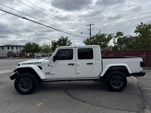 Used 2022 Jeep Gladiator Rubicon w/ Cold Weather Group AWD/4WD image 8