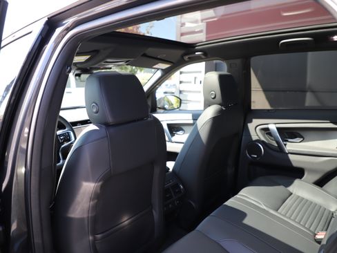 Certified 2025 Land Rover Discovery Sport Dynamic SE AWD/4WD image 15