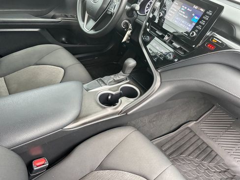 Used 2024 Toyota Camry LE image 15