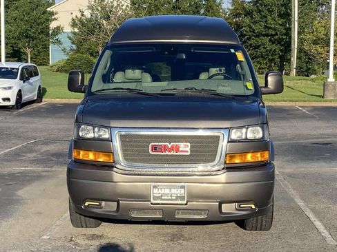 Used 2021 GMC Savana 2500 w/ Enhanced Convenience Package RWD image 2