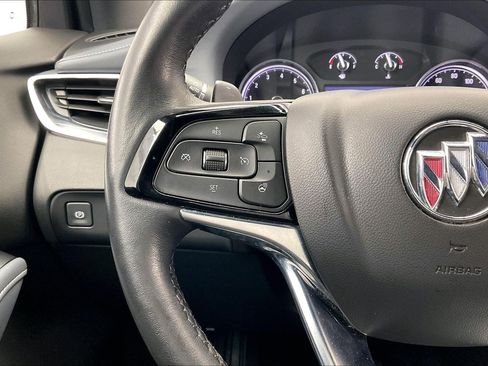 Used 2023 Buick Enclave Essence image 20
