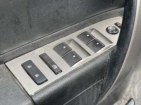 Used 2013 Chevrolet Silverado 1500 LT AWD/4WD image 26