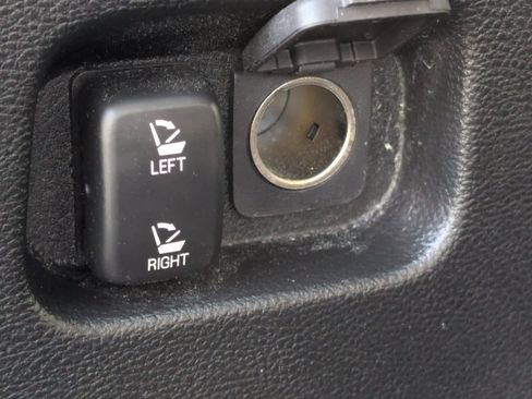 Used 2022 Ford Edge Titanium w/ Equipment Group 301A image 22