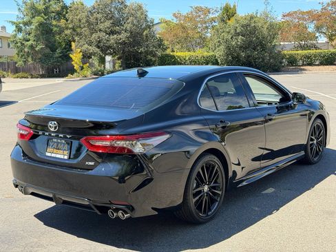 Used 2024 Toyota Camry XSE FWD image 5