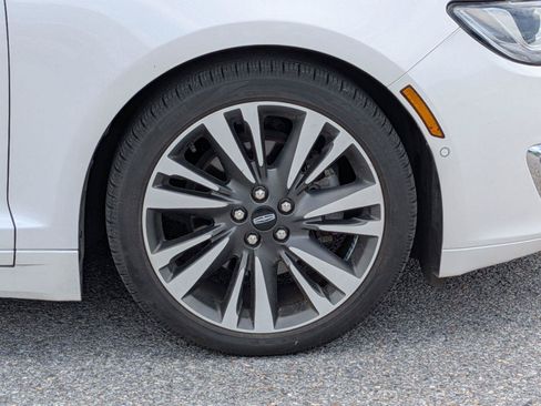Used 2020 Lincoln MKZ Reserve FWD image 8