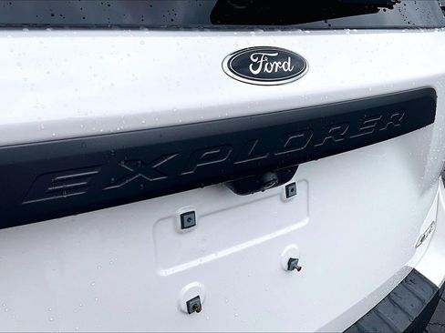 Used 2023 Ford Explorer Timberline w/ Timberline Technology Package AWD/4WD image 33