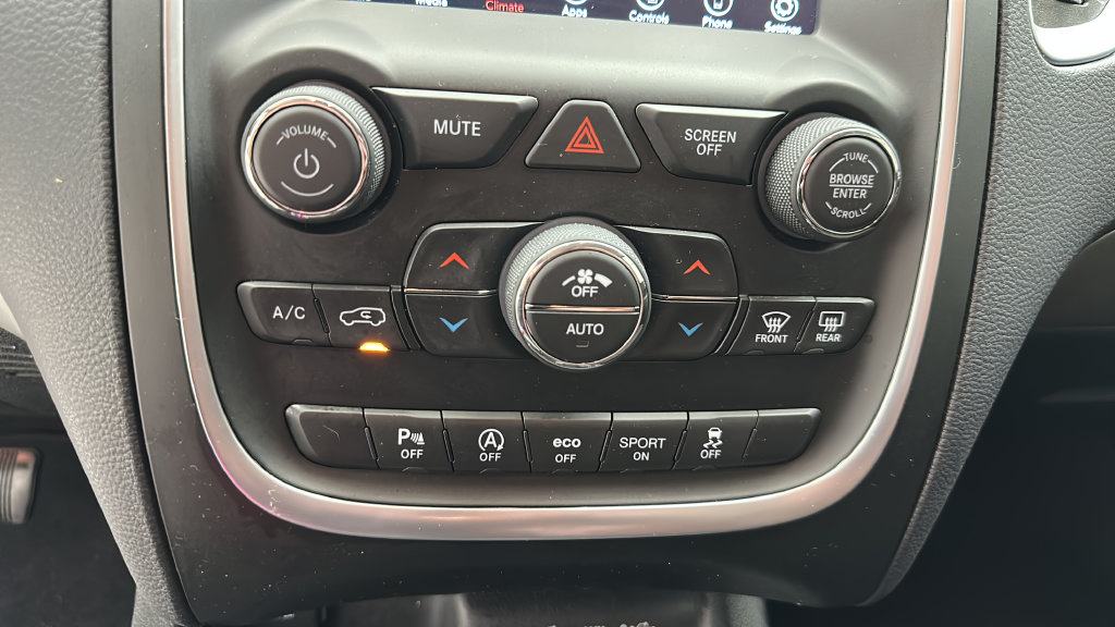 Used 2020 Dodge Durango SXT AWD/4WD image 20