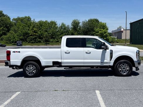 Used 2025 Ford F350 Lariat w/ Camper Package AWD/4WD image 8