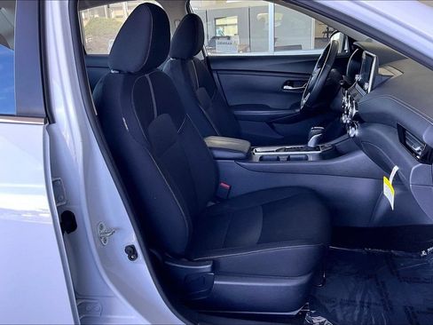 Used 2025 Nissan Sentra SV w/ All-Weather Package FWD image 29