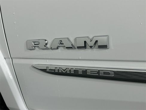 New 2026 RAM 2500 Limited w/ Towing Technology Group image 21